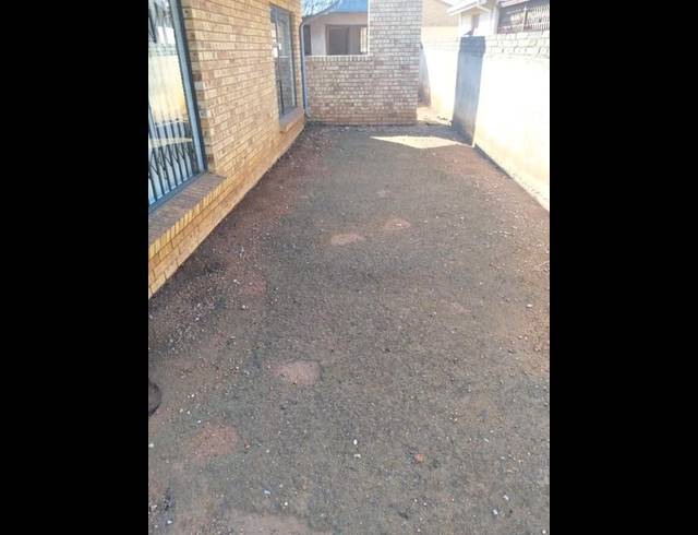 3 BEDROOM HOUSE FOR SALE IN SPRUIT VIEW